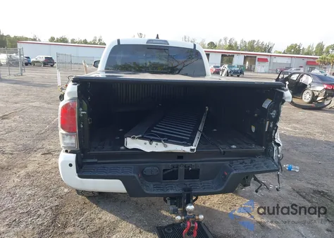 2022 Toyota Tacoma Trd Off Road из США, поврежденный, VIN 3TMDZ5BN1NM122383